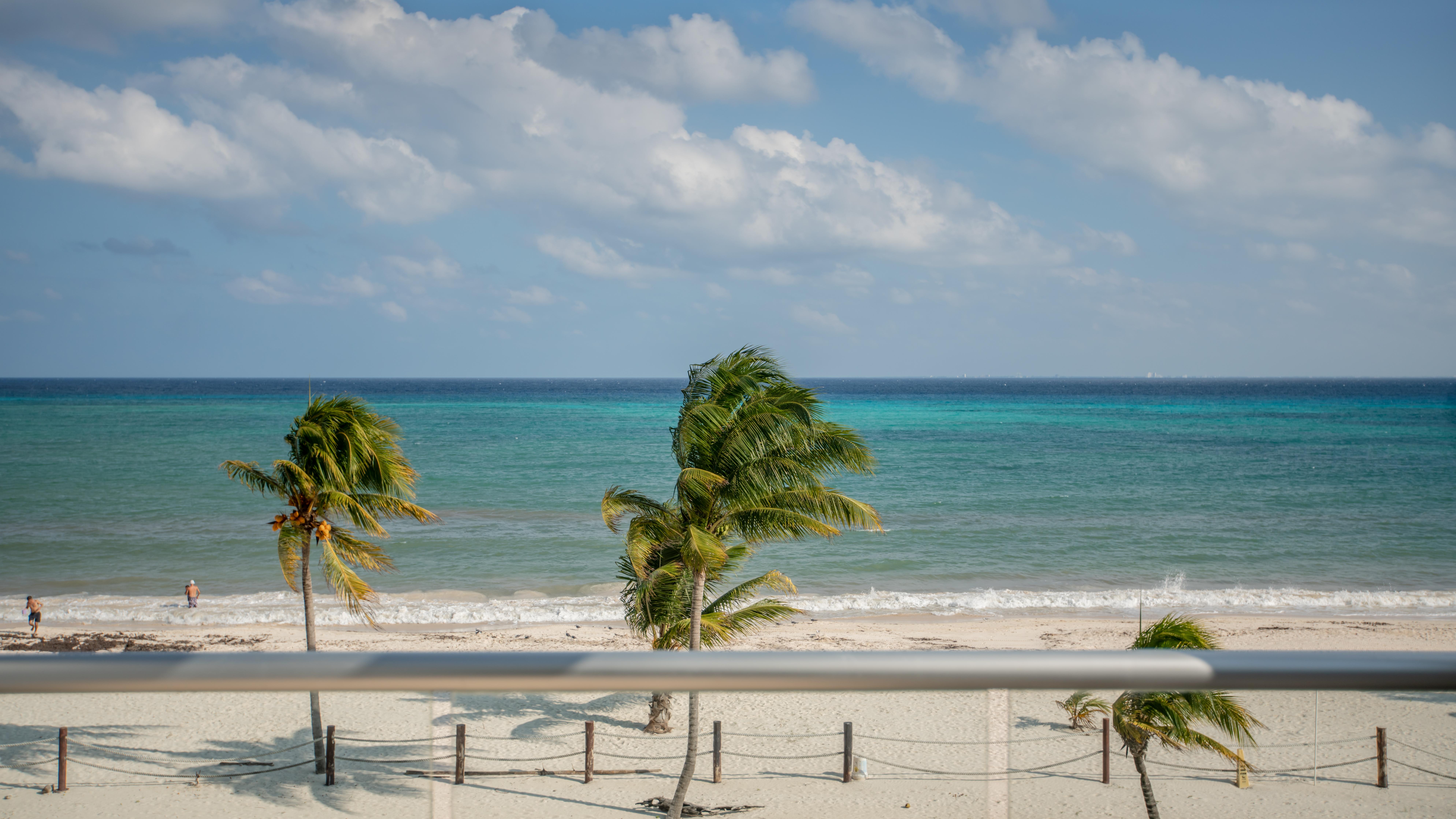 HOTEL MAREAZUL BEACH FRONT RESORT PLAYA DEL CARMEN 4* (Mexico) - from US$  118 | BOOKED